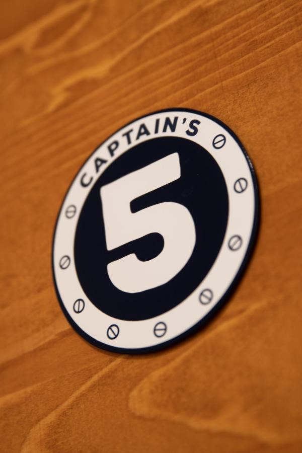Captain's 4* Split