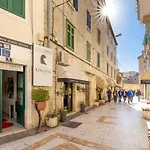 Captain\'S Guest House